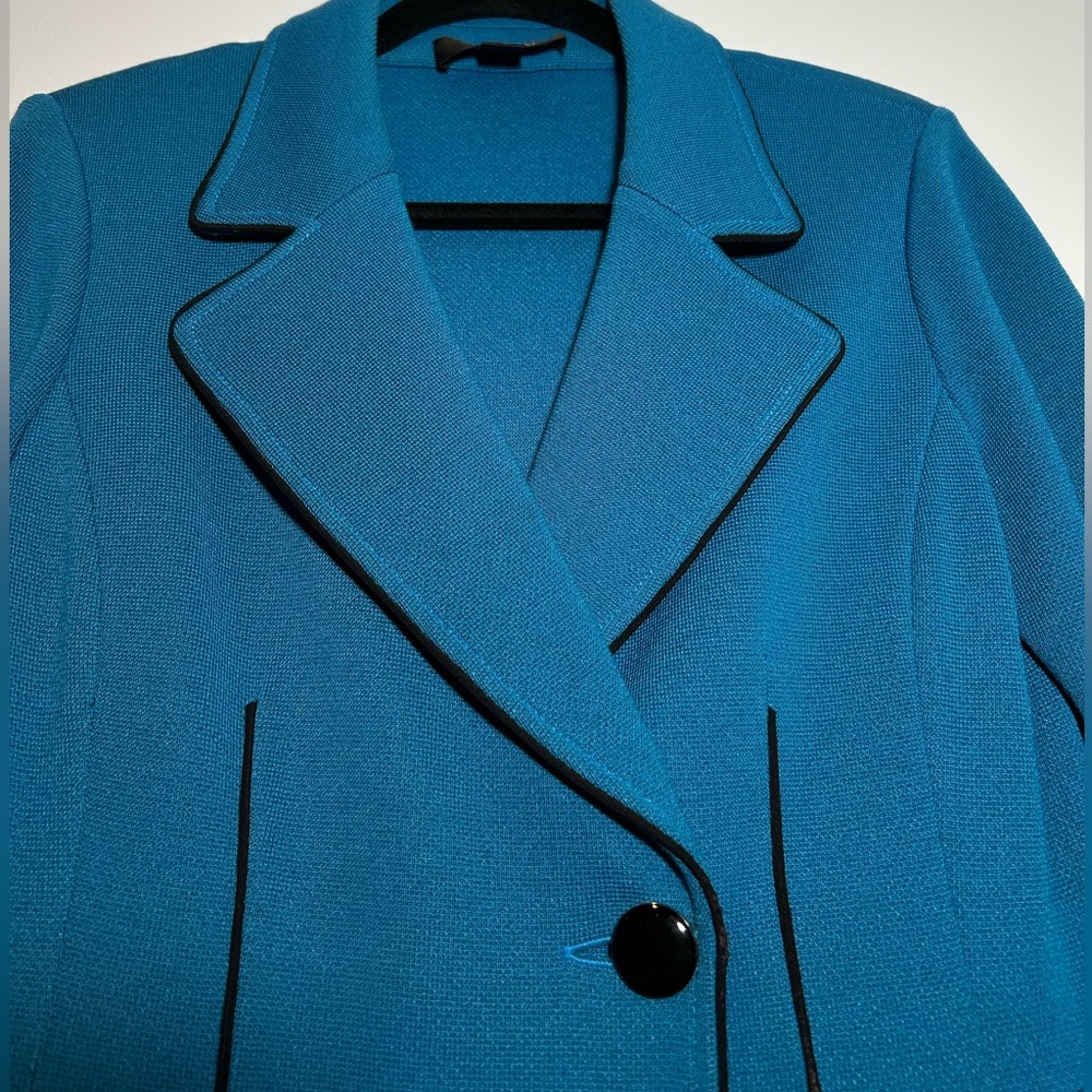 St. John Double Milano Knit Blazer with Silk Piping in Turquoise - Picture 2 of 6